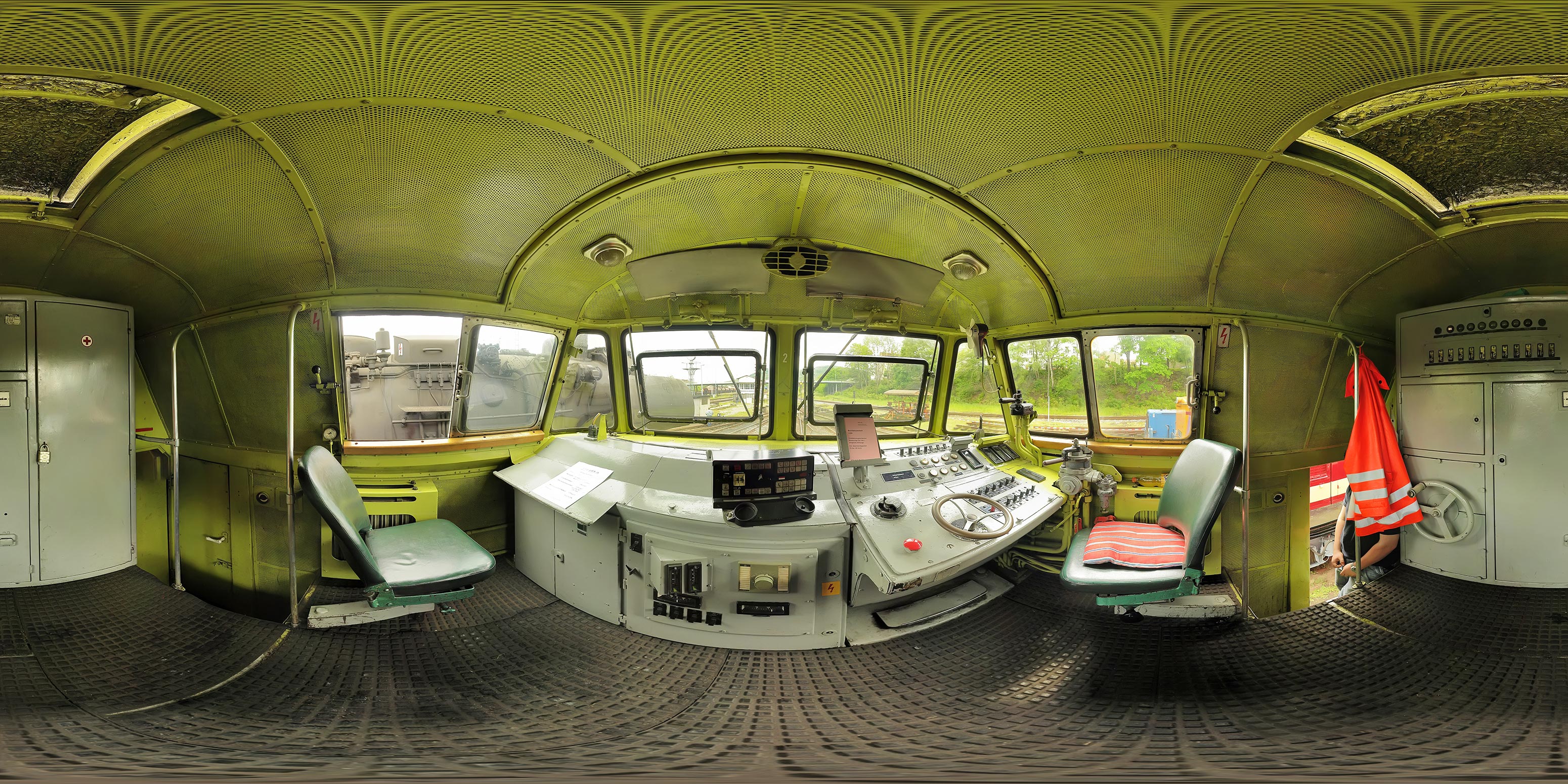 Maschinenhaustage 2006 Diesellok BR 119 095